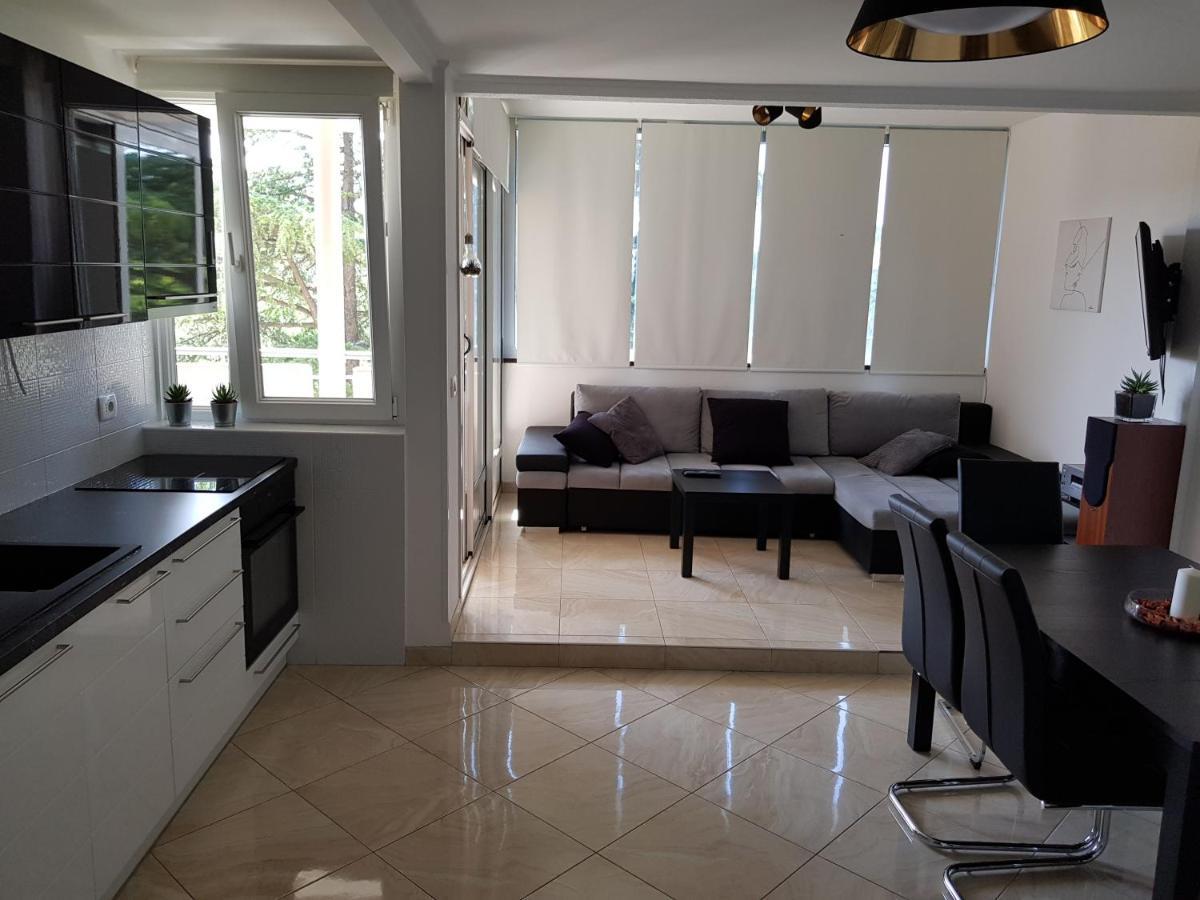 Leone Appartement *
